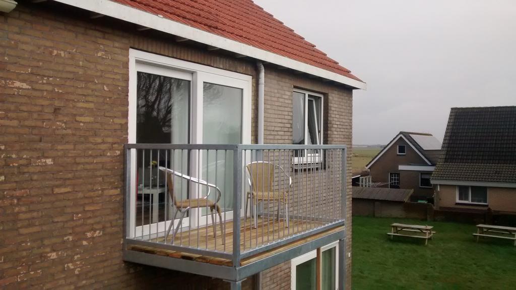 Appartement De Viool à Buren  Extérieur photo